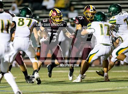Thumbnail 2 in Royal @ Simi Valley photogallery.
