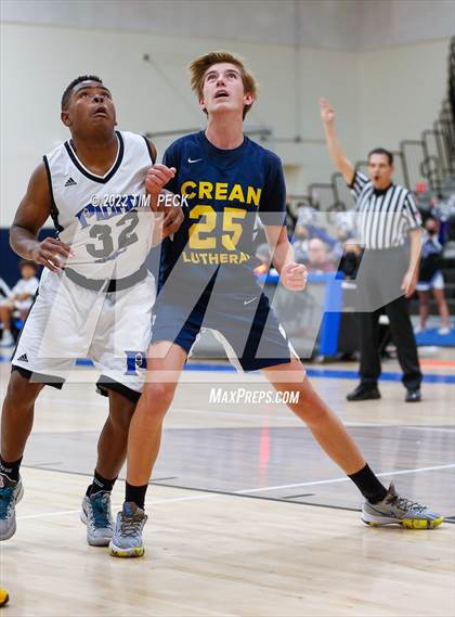 Thumbnail 1 in Crean Lutheran @ Pacifica photogallery.