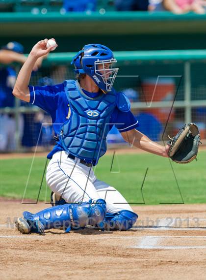 Thumbnail 3 in Alamo Heights vs. Moody (UIL 4A Region IV Regional Finals) photogallery.