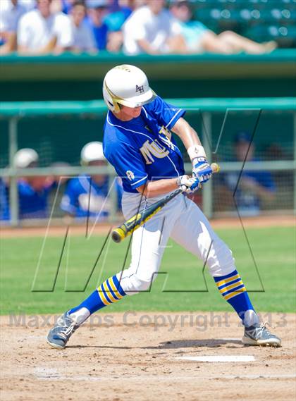 Thumbnail 2 in Alamo Heights vs. Moody (UIL 4A Region IV Regional Finals) photogallery.