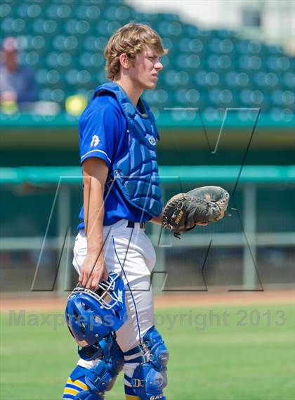 Thumbnail 2 in Alamo Heights vs. Moody (UIL 4A Region IV Regional Finals) photogallery.