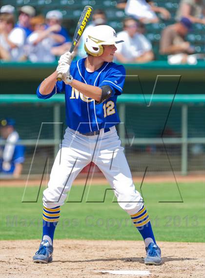 Thumbnail 1 in Alamo Heights vs. Moody (UIL 4A Region IV Regional Finals) photogallery.