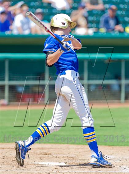 Thumbnail 1 in Alamo Heights vs. Moody (UIL 4A Region IV Regional Finals) photogallery.
