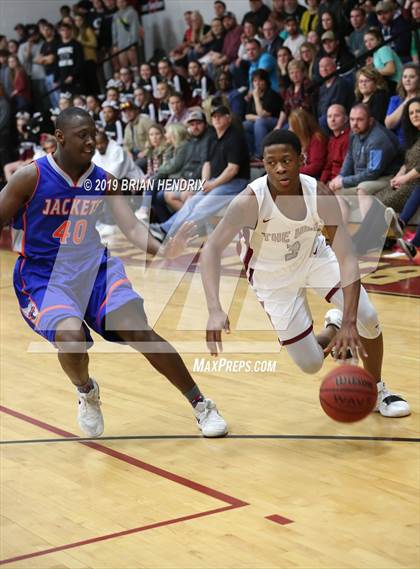 Thumbnail 3 in Bunker Hill vs. Lexington Senior (NCHSAA 2A 1st Round) photogallery.
