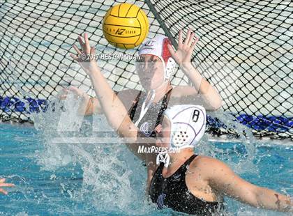 Thumbnail 3 in Orange Lutheran vs Carlsbad (Holiday Cup) photogallery.