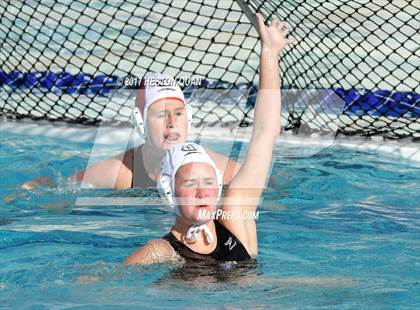 Thumbnail 3 in Orange Lutheran vs Carlsbad (Holiday Cup) photogallery.