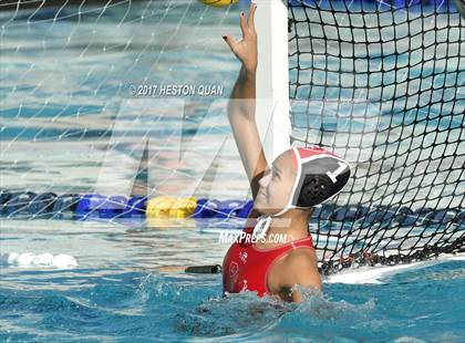 Thumbnail 3 in Orange Lutheran vs Carlsbad (Holiday Cup) photogallery.