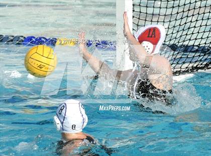 Thumbnail 1 in Orange Lutheran vs Carlsbad (Holiday Cup) photogallery.