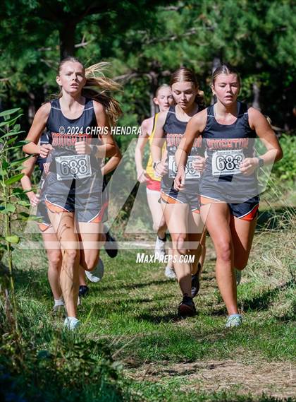 Thumbnail 2 in Jeffers Invitational photogallery.