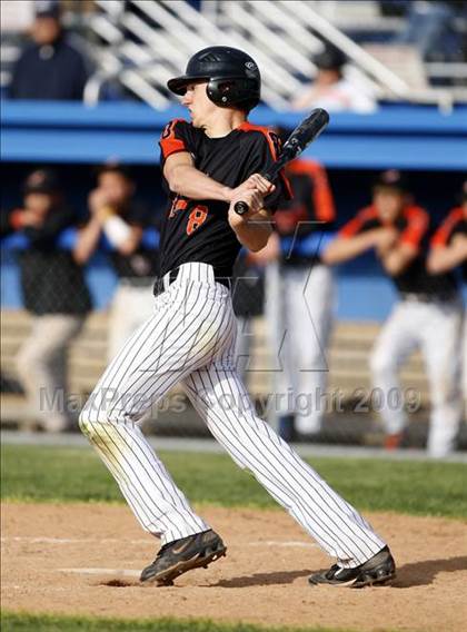 Thumbnail 1 in Lydonville vs. Warsaw  (Section 5 Class C Semifinal) photogallery.