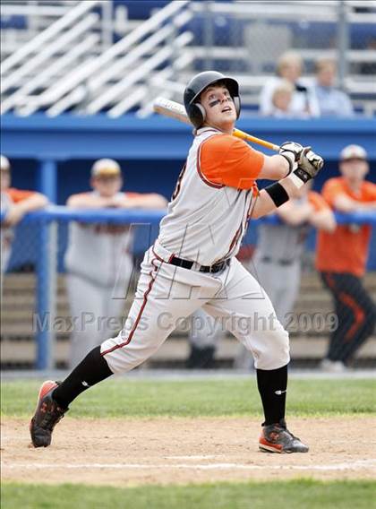 Thumbnail 3 in Lydonville vs. Warsaw  (Section 5 Class C Semifinal) photogallery.