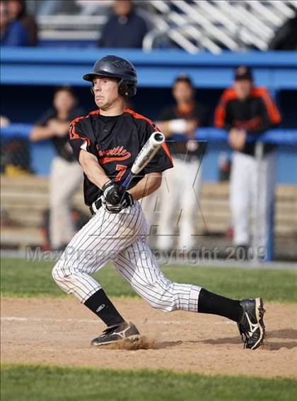 Thumbnail 2 in Lydonville vs. Warsaw  (Section 5 Class C Semifinal) photogallery.