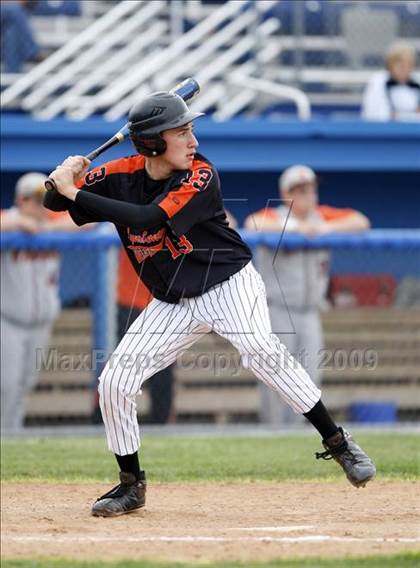 Thumbnail 2 in Lydonville vs. Warsaw  (Section 5 Class C Semifinal) photogallery.