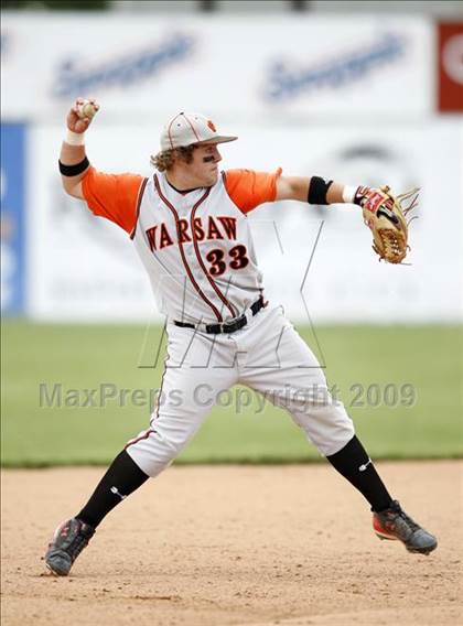 Thumbnail 2 in Lydonville vs. Warsaw  (Section 5 Class C Semifinal) photogallery.