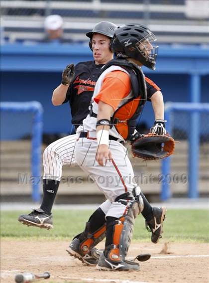 Thumbnail 3 in Lydonville vs. Warsaw  (Section 5 Class C Semifinal) photogallery.
