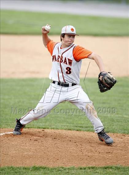 Thumbnail 1 in Lydonville vs. Warsaw  (Section 5 Class C Semifinal) photogallery.