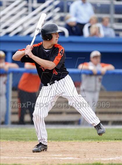 Thumbnail 2 in Lydonville vs. Warsaw  (Section 5 Class C Semifinal) photogallery.