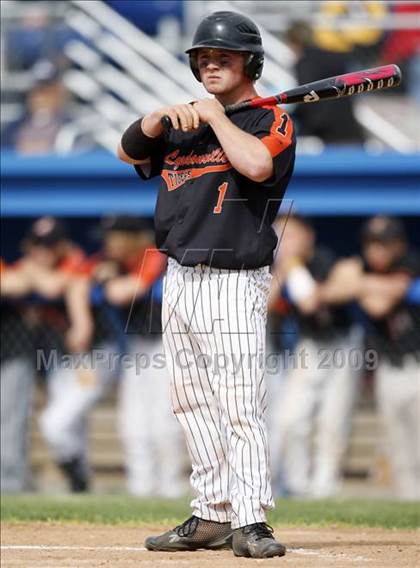 Thumbnail 2 in Lydonville vs. Warsaw  (Section 5 Class C Semifinal) photogallery.
