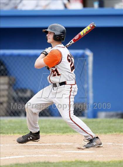 Thumbnail 2 in Lydonville vs. Warsaw  (Section 5 Class C Semifinal) photogallery.