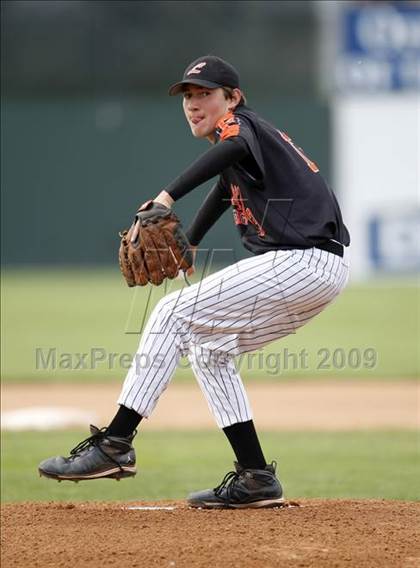 Thumbnail 1 in Lydonville vs. Warsaw  (Section 5 Class C Semifinal) photogallery.