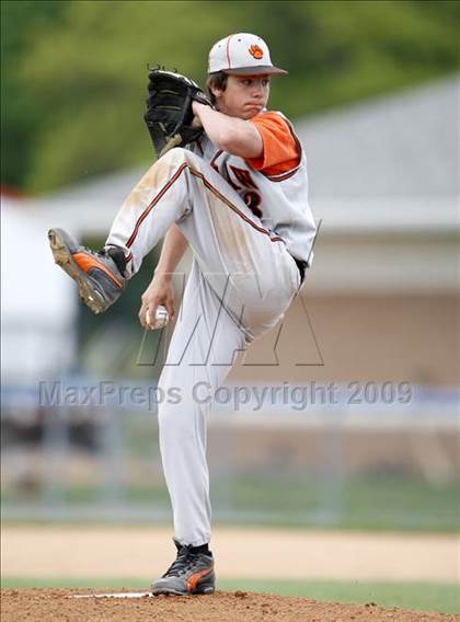 Thumbnail 2 in Lydonville vs. Warsaw  (Section 5 Class C Semifinal) photogallery.