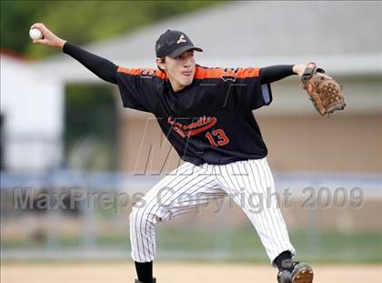 Thumbnail 3 in Lydonville vs. Warsaw  (Section 5 Class C Semifinal) photogallery.
