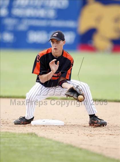 Thumbnail 2 in Lydonville vs. Warsaw  (Section 5 Class C Semifinal) photogallery.