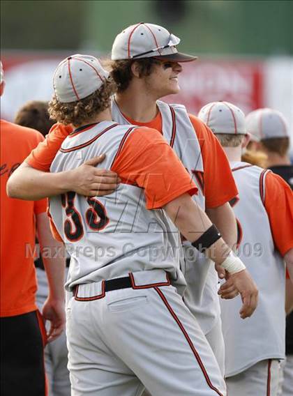 Thumbnail 2 in Lydonville vs. Warsaw  (Section 5 Class C Semifinal) photogallery.