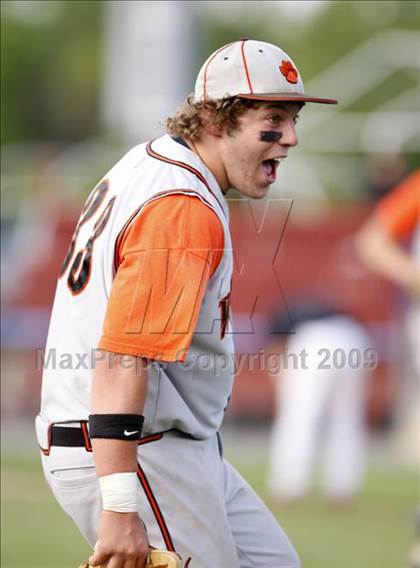 Thumbnail 2 in Lydonville vs. Warsaw  (Section 5 Class C Semifinal) photogallery.