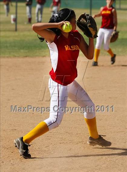 Thumbnail 1 in Wilson @ Covina photogallery.