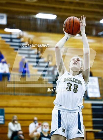Thumbnail 1 in Zionsville vs Noblesville (IHSAA 4A Sectional Semifinal) photogallery.