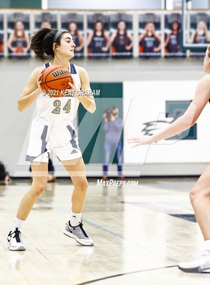 Thumbnail 3 in Zionsville vs Noblesville (IHSAA 4A Sectional Semifinal) photogallery.