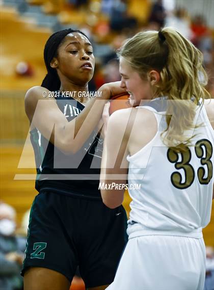 Thumbnail 3 in Zionsville vs Noblesville (IHSAA 4A Sectional Semifinal) photogallery.