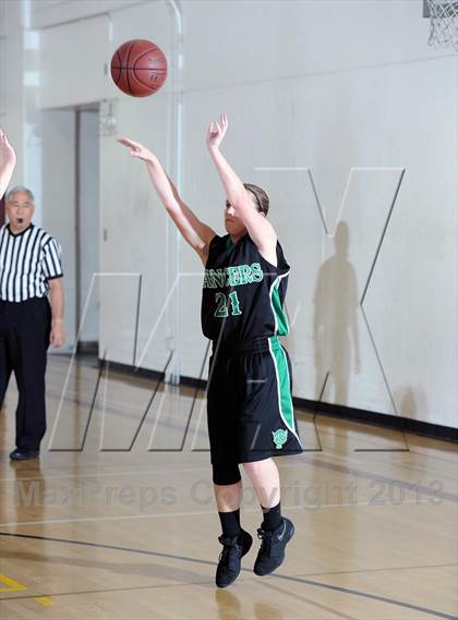 Thumbnail 3 in Flintridge Sacred Heart vs. Thousand Oaks  (La Canada Tournament) photogallery.