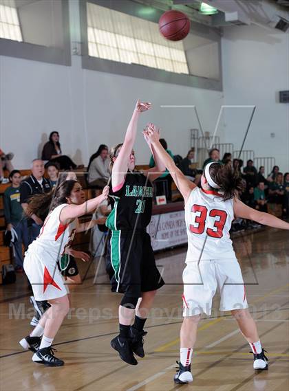Thumbnail 2 in Flintridge Sacred Heart vs. Thousand Oaks  (La Canada Tournament) photogallery.