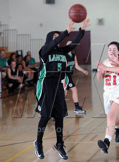Thumbnail 2 in Flintridge Sacred Heart vs. Thousand Oaks  (La Canada Tournament) photogallery.