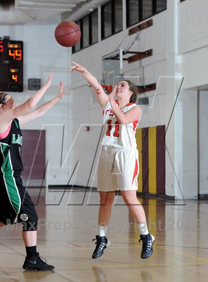 Thumbnail 2 in Flintridge Sacred Heart vs. Thousand Oaks  (La Canada Tournament) photogallery.