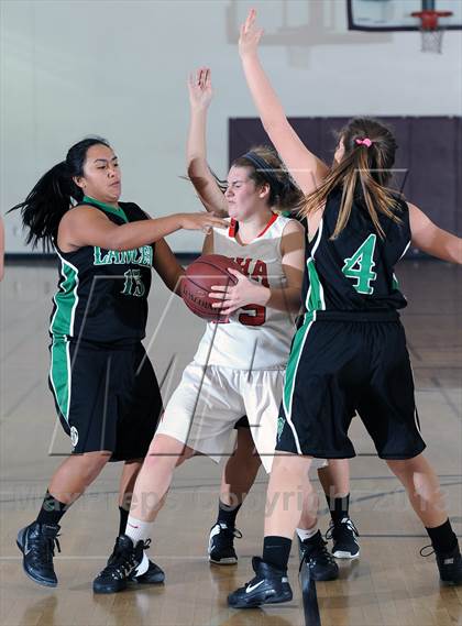 Thumbnail 2 in Flintridge Sacred Heart vs. Thousand Oaks  (La Canada Tournament) photogallery.