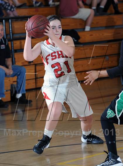 Thumbnail 3 in Flintridge Sacred Heart vs. Thousand Oaks  (La Canada Tournament) photogallery.