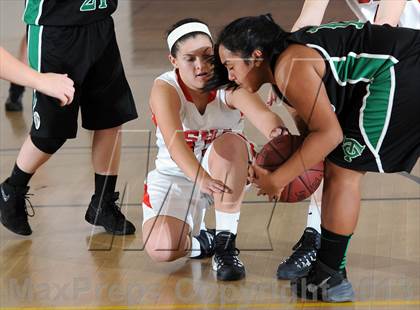 Thumbnail 3 in Flintridge Sacred Heart vs. Thousand Oaks  (La Canada Tournament) photogallery.