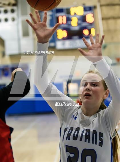 Thumbnail 1 in Las Plumas @ Orland photogallery.