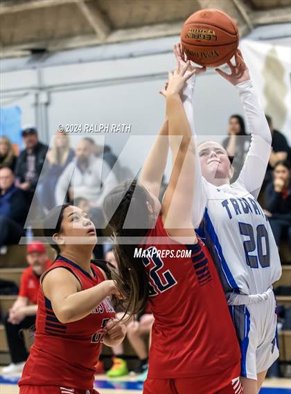 Thumbnail 2 in Las Plumas @ Orland photogallery.