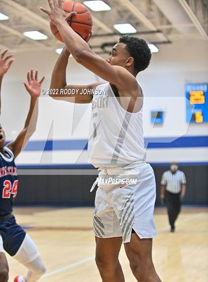 Thumbnail 3 in Atascocita vs Dawson (McDonald's Texas Invitational) photogallery.