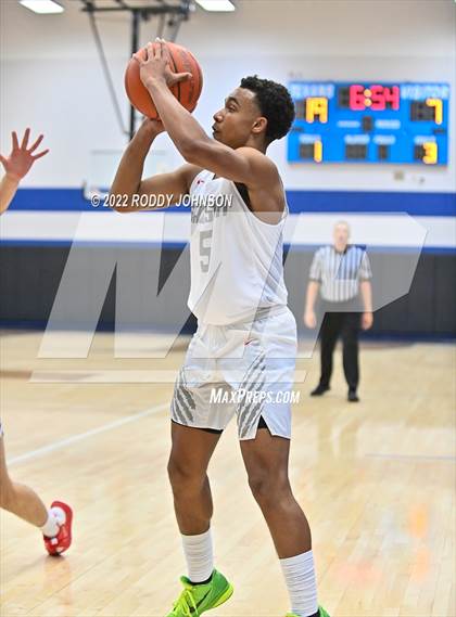 Thumbnail 3 in Atascocita vs Dawson (McDonald's Texas Invitational) photogallery.