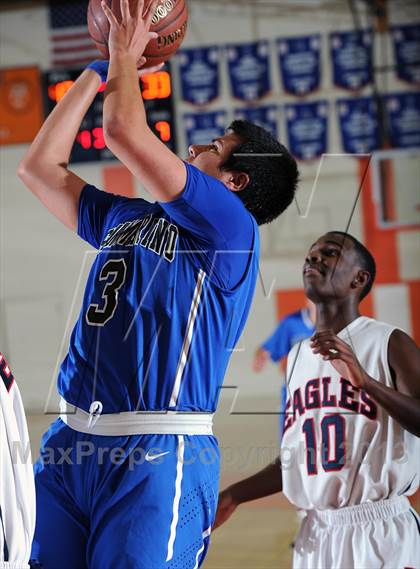 Thumbnail 1 in San Marino vs. Marshall (Pasadena Poly Tournament) photogallery.