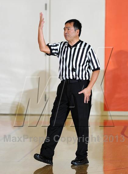 Thumbnail 2 in San Marino vs. Marshall (Pasadena Poly Tournament) photogallery.