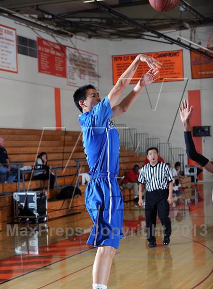 Thumbnail 2 in San Marino vs. Marshall (Pasadena Poly Tournament) photogallery.