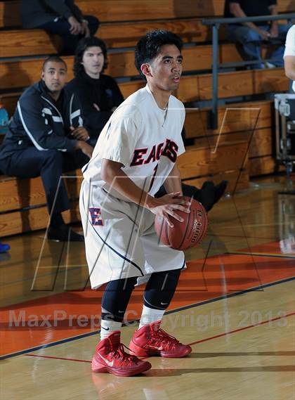 Thumbnail 2 in San Marino vs. Marshall (Pasadena Poly Tournament) photogallery.