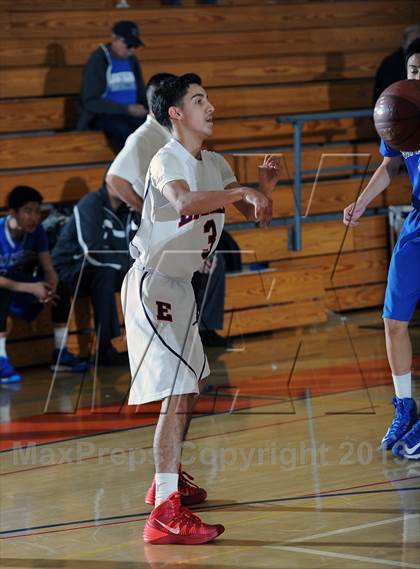 Thumbnail 2 in San Marino vs. Marshall (Pasadena Poly Tournament) photogallery.