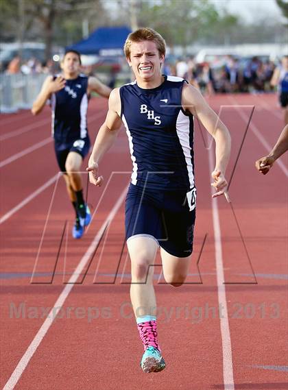 Thumbnail 2 in South West Yosemite League Meet #1 (400m Dash) photogallery.